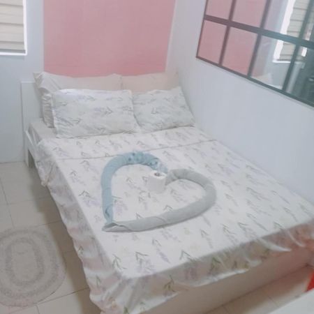 Urban Deca Staycation Mandaluyong Kültér fotó